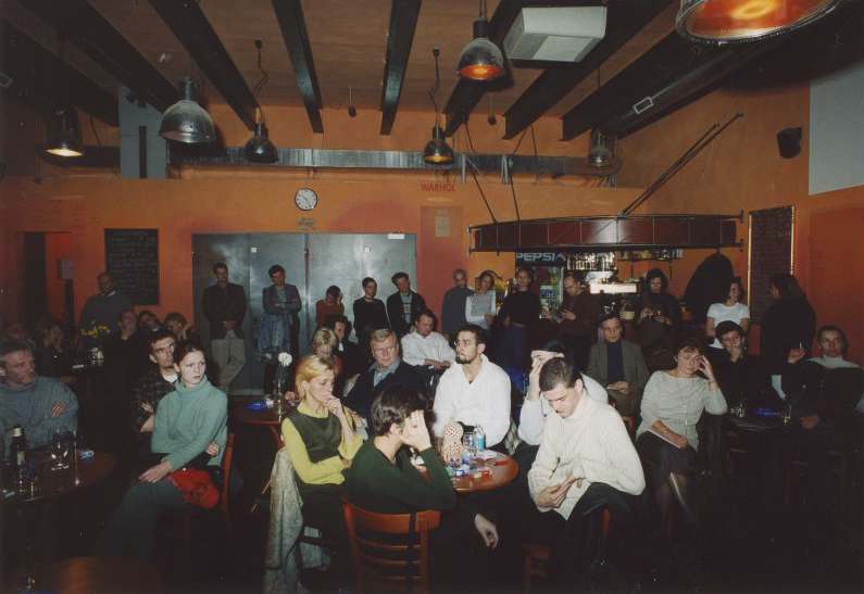 Stúdiószínházi napok . A 2001-es Stúdiószínházi napok díjkiosztó ünnepsége a Trafóban.